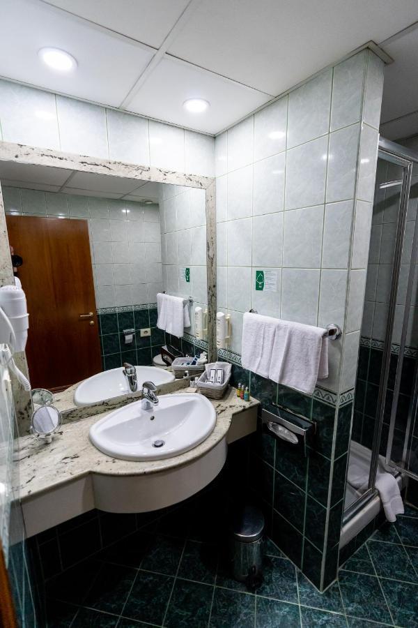 Best Western Hotel Turist Skopje Luaran gambar