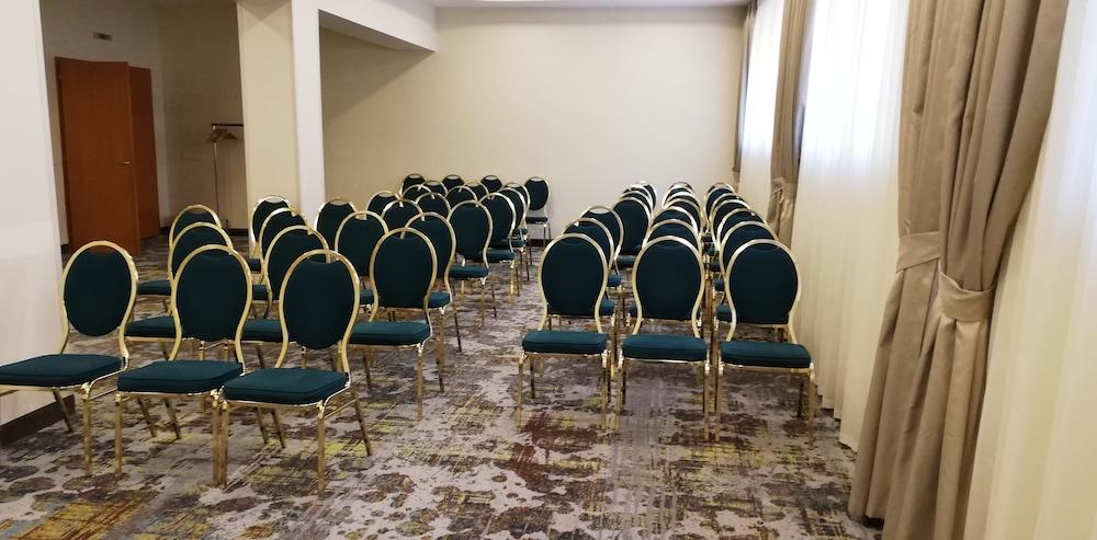 Best Western Hotel Turist Skopje Luaran gambar