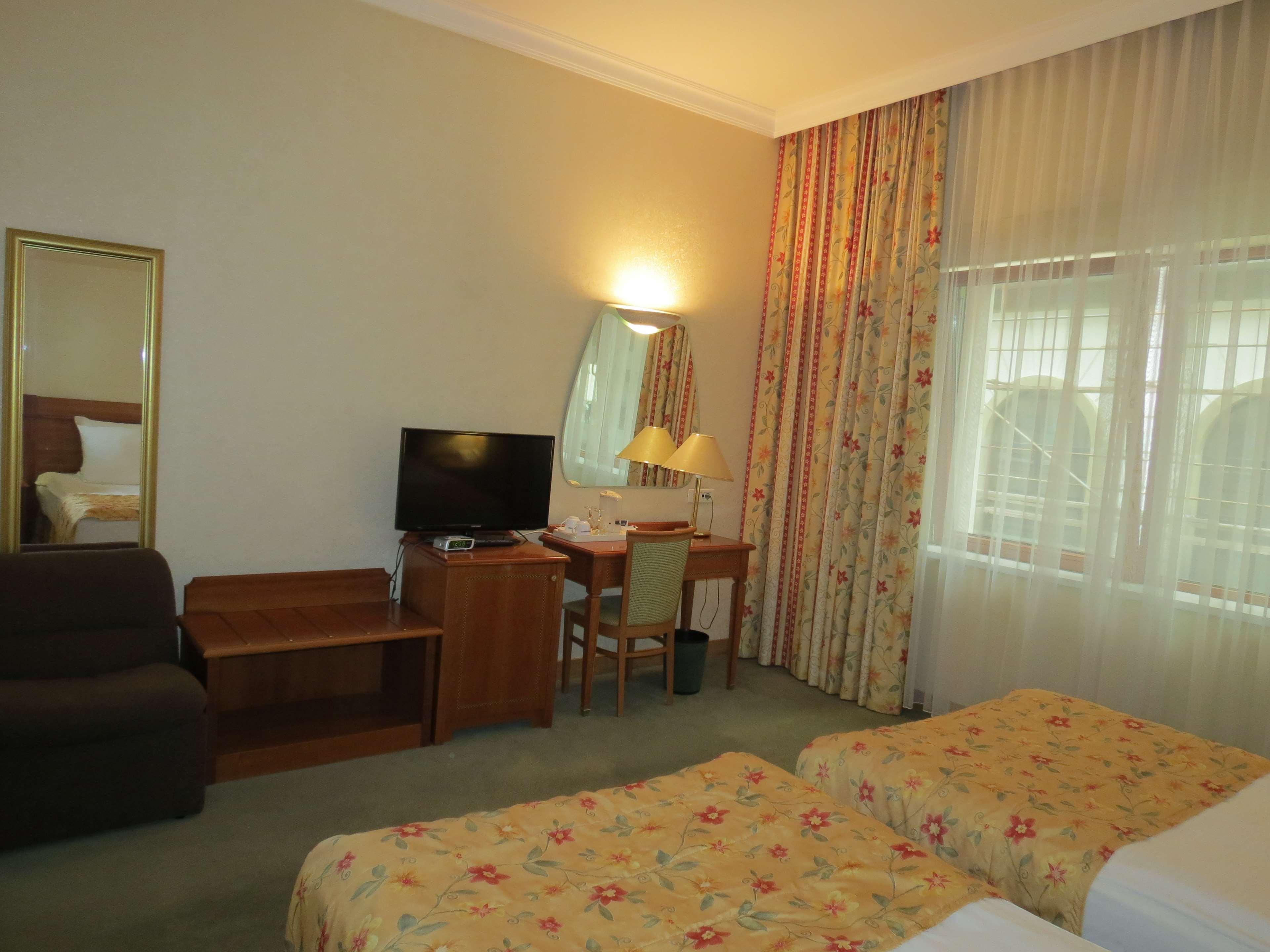 Best Western Hotel Turist Skopje Luaran gambar