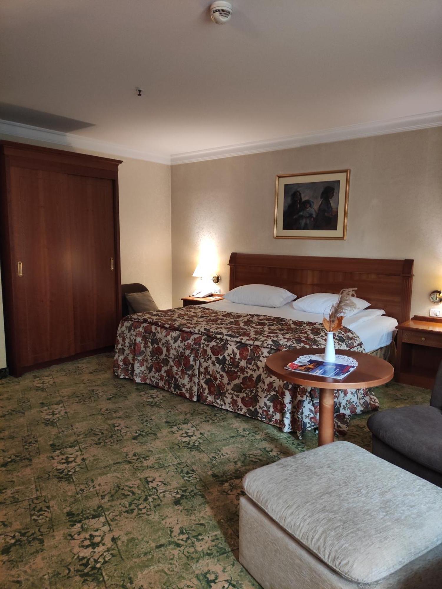Best Western Hotel Turist Skopje Luaran gambar