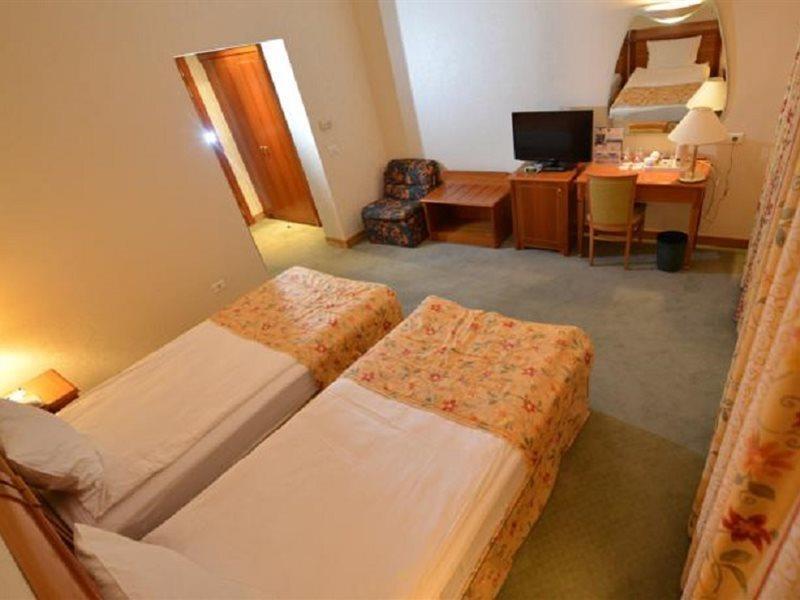 Best Western Hotel Turist Skopje Luaran gambar